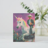 Cowboy rijdt op eenhoorn in de woestijn briefkaart (Staand voorkant)