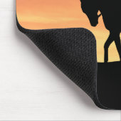 Cowboy te paard bij zonsondergang muismat (Hoek)