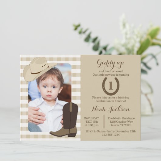 Cowboy Verjaardag Wild West Party Fotouitnodiging Kaart (Staand voorkant)