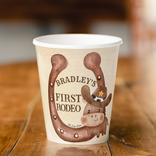 Cowboy verjaardagsfeest baby paard in een pet papieren bekers