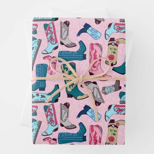 Cowboylaarzen - op roze inpakpapier vel (In situ)