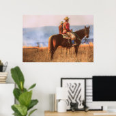 Cowboys kijken naar het verbranden van de Flint Hi Poster (Thuiskantoor)