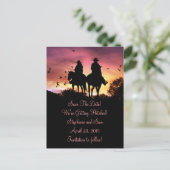 Cowgirl en Cowboy Riding Save the Date Briefkaart (Staand voorkant)