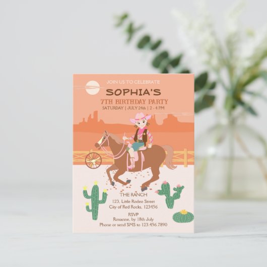  Cowgirl en paard Verjaardagsfeest Uitnodiging Briefkaart (Staand voorkant)