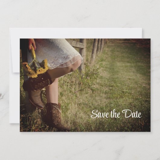 Cowgirl en zonnebloemen Western Save the Date Kaart (Voorkant)