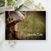 Cowgirl en zonnebloemen Western Save the Date