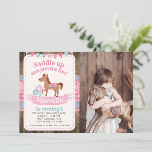 Cowgirl, Paard Verjaardag Uitnodiging met Foto (Staand voorkant)