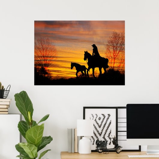 Cowgirl Sunset Horseback Ride Poster (Thuiskantoor)