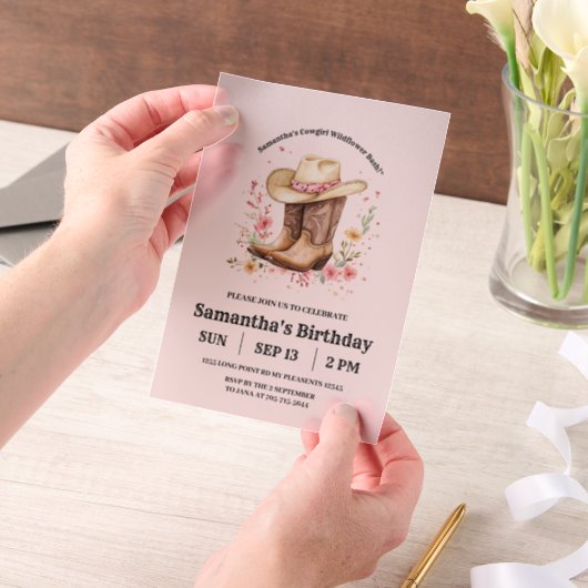Cowgirl Wildflowers Bash Verjaardag | Roze Western Vellum Uitnodigingen (Draagbaar)