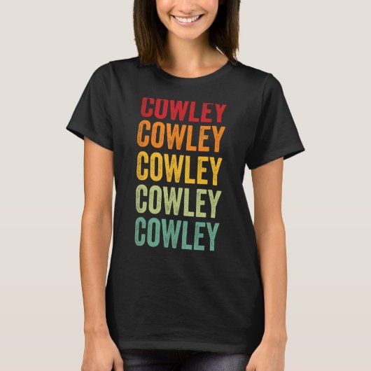 Cowley County Kansas Rainbow Text Design T-shirt (Voorkant)