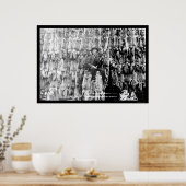 Coyote Hunter Amid Over 60 Pelts 1913 Poster (Keuken)