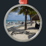 Cozumel, Mexico Metalen Ornament<br><div class="desc">Schilderachtig uitzicht van strand-,  water- en palmbomen in het mooie Cozumel,  Mexico.</div>
