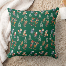 Cozy Animals Skiing Throw Pillow Kussen