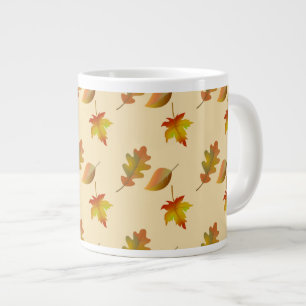 Cozy autumn mapel leaves oak leaves grote koffiekop
