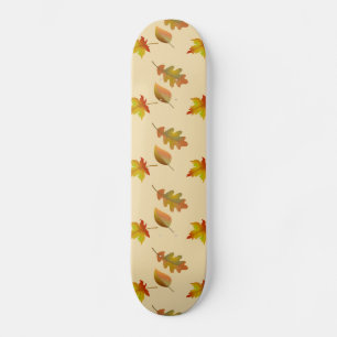 Cozy autumn mapel leaves oak leaves persoonlijk skateboard