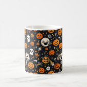 Cozy Black Background Ghost & Pumpkin All-Over Pat Koffiemok (Center)