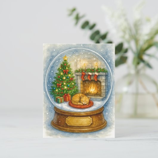 Cozy Cat Fireplace Christmas Snow Globe Postcard Feestdagenkaart (Staand voorkant)