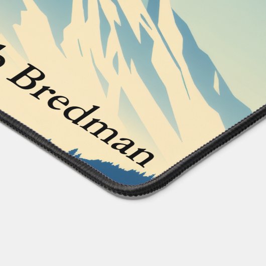 Cozy Chalet Chic Mountain View Gaming Bureaumat (Hoek)