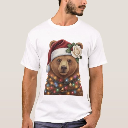 Cozy Christmas Bear | Warm Lights & Winter Magic  T-shirt (Voorkant)