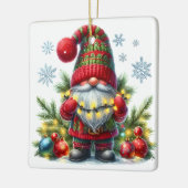 Cozy Christmas Gnome Art – Festive Holiday Keramisch Ornament (Links)