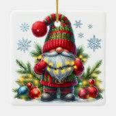 Cozy Christmas Gnome Art – Festive Holiday Keramisch Ornament (Achterkant)