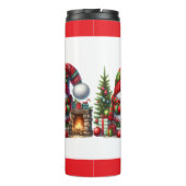 Cozy Christmas Gnome Art – Festive Holiday Thermosbeker (Achterkant)