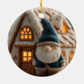 Cozy Christmas Gnome with Gingerbread House Keramisch Ornament (Achterkant)