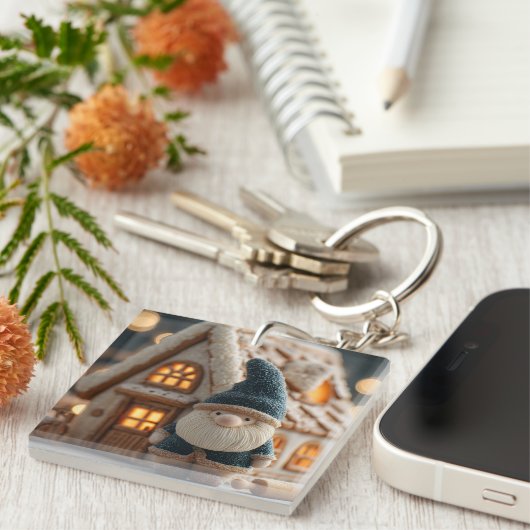 Cozy Christmas Gnome with Gingerbread House Sleutelhanger (Voorkant Rechts)