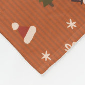 Cozy Christmas Pattern | Snowman, Gifts & Trees  Fleece Deken (Hoek)