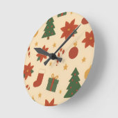 Cozy Christmas Pattern with Gifts and Trees Ronde Klok (Hoek)