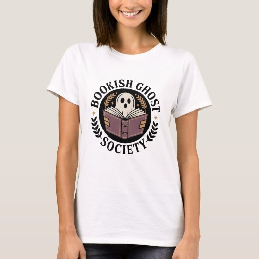 Cozy Cream Badge Bookish Ghost T-shirt (Voorkant)