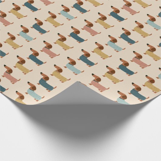 Cozy Dachshund Sweater Pattern Cadeaupapier (Hoek)