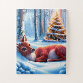 Cozy deer nestled by Christmas tree in forest Legpuzzel (Verticaal)