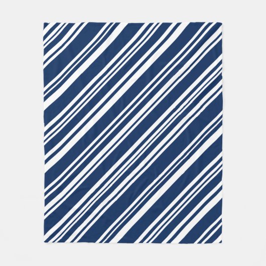 Cozy Diagonal Indigo en White Stripes Fleece Deken (Voorkant)