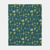 Cozy Forest Cabin and Animals Fleece Blanket (Voorkant)