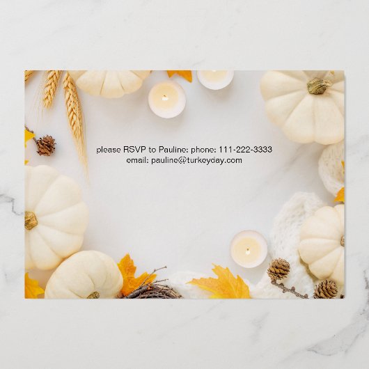 Cozy Friendsgiving Thanksgiving Pumpkin Dinner Folie Uitnodiging (Achterkant)