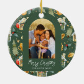 Cozy Holiday Green Afdrukfoto Keramisch Ornament (Achterkant)
