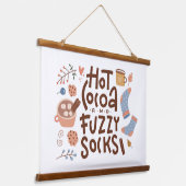 Cozy Hot Cocoa en Fuzzy Sokken Ontwerp Hangend Wandkleed (Gebogen)