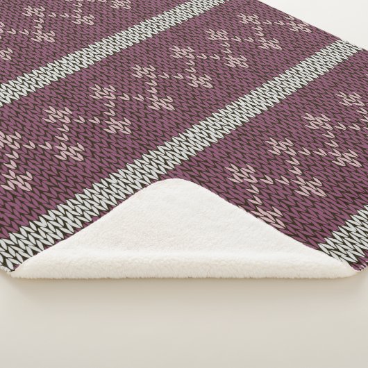Cozy Knitted Pattern Throw Blanket in Burgundy  (3/4)