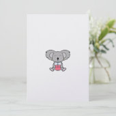 Cozy Koala blanco uitnodiging en aankondiging kaar (Staand voorkant)