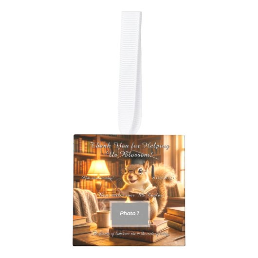 Cozy Library Squirrel Teacher Appreciation Decoratie (Voorkant)