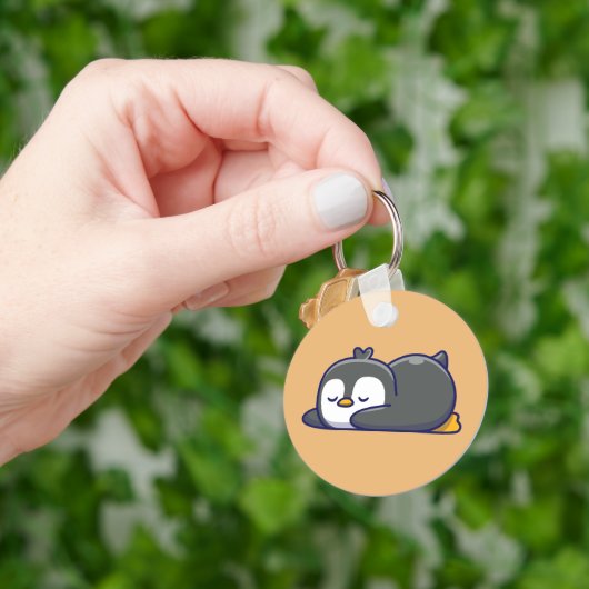 Cozy Little Penguin Nap Sleutelhanger (Hand)