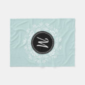 Cozy Mint Blue Floral Wreatalised Monogram Fleece Deken (Voorkant (Horizontaal))