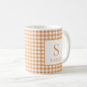 Cozy Oranje Gingham Plaid Monogram Naam Koffiemok (Voorkant rechts)