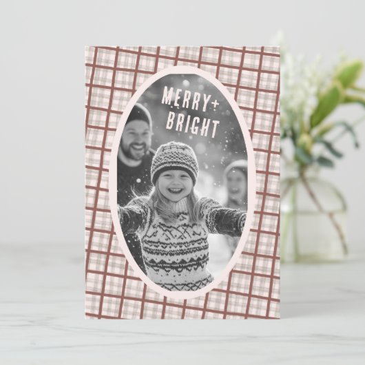 Cozy Plaid Gingham Christmas Custom Photo Collage Feestdagenkaart (Staand voorkant)