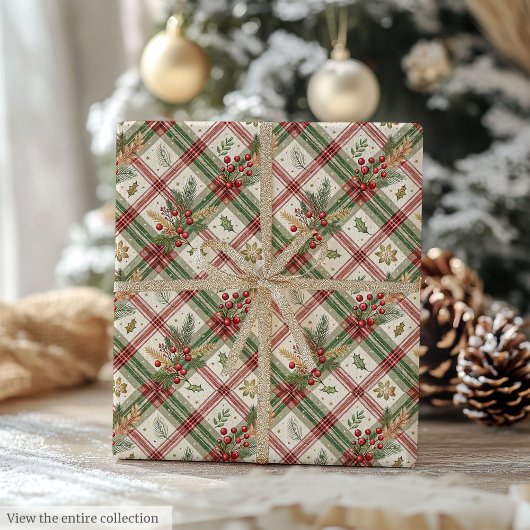 Cozy red and green watercolor holly berry wrap cadeaupapier