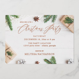 Cozy Rustic Pine Leaves Kerstfeest Folie Uitnodiging