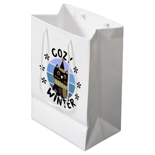 Cozy Winter, Cute Owl Medium Cadeauzakje (Voorkant Gekanteld)