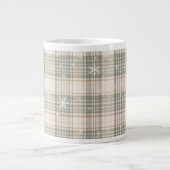 Cozy Winter Plaid & Snowflake Holiday Design Grote Koffiekop (Voorkant)