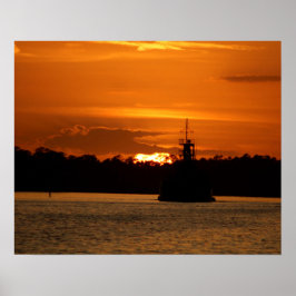Crab Boat in de Sunset op de baai 16x20 Poster